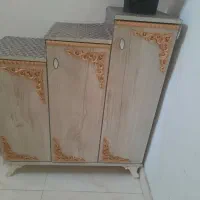 جاکفشی‌سه‌طبقه‌ای