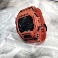 ساعت جیشاک|ساعت|مشهد, عنصری|دیوار