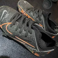 کفش فوتبال سالنی|کفش و لباس بچه|تهران, پاسداران|دیوار