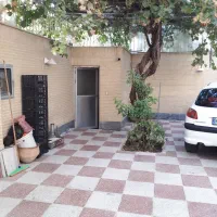 منزل ویلایی 190 متری پرنور سه نبش نبوی منش ک99|اجارهٔ خانه و ویلا|اصفهان, کارلادان|دیوار