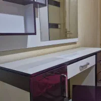 میز آرایش MDF با روکش های‌گلاس|تخت و سرویس خواب|تهران, پرستار|دیوار