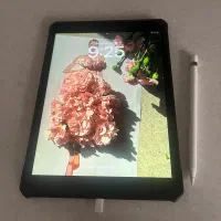 آیپد و قلم نوری