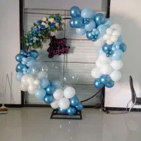 تم تولد فقط 240ت با بادکنک آرایی با میز کیک