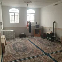 ساختمان سه طبقه دربست|اجارهٔ خانه و ویلا|قم, شهرک فاطمیه|دیوار