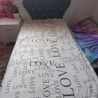 تخت یک نفره