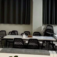 فروش ۳۰ عدد صندلی آموزشی نو و ۴ نیمکت انتظار