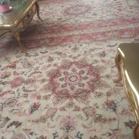 تعویض دو جفت فرش کاشمر با دو جفت فرش ررنگی