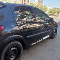 پژو ۲۰۶ مدل ۸۲ درحد ۹۷|خودرو سواری و وانت|بیرجند, |دیوار