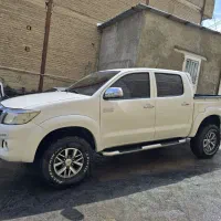 تویوتا هایلوکس 2014