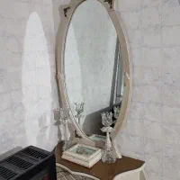 آینه و کنسول جاکفشی و آباژور