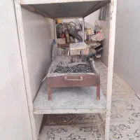 فروش یک عدد میز فلزی