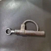 قفل قدیمی سالم|کلکسیون اشیاء عتیقه|کاشمر, |دیوار