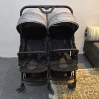 کالسکه دوقلو خارجی