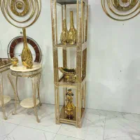 ویترین فلزی طلایی طرح پیانو ۴ طبقه