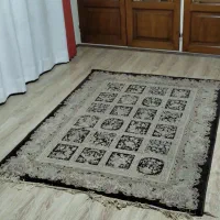 سه تخته‌ فرش بلژیکی  ۱/۵ در ۲