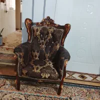 مبل سلطنتی 9نفره باعسلی پایه چوبی