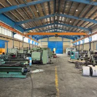 سوله وزمین صنعتی ۲۰۰۰ متری با قیمت مناسب