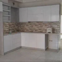 آپارتمان ۱۰۸ متری خ علیزاده طبقه اول آسانسور دار