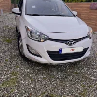 هیوندا i20 2013