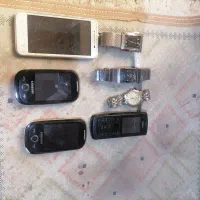 گوشی موبایل وساعت مچی