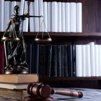 وکالت و مشاوره تخصصی در کلیه امور کیفری و حقوقی