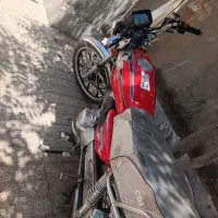 موتور سیکلت پیشتاز 200مدل1402کارکرد2000تاسند سفید