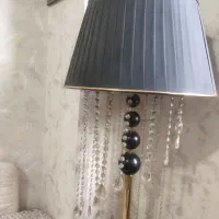 آباژور ایستاده و لوستر ساعت