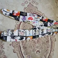 ساحلی و اورال نخی|لباس|پاکدشت, |دیوار