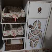یک عدد جا پیازی (جادار) و یک عدد میز اتو