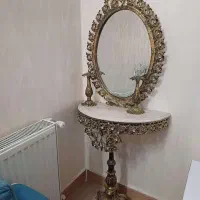 آینه و شمعدان برنزی