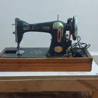 چرخ خیاطی قدیمی