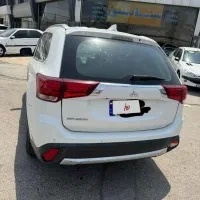 میتسوبیشی اوتلندر ۲۰۱۷ دو دف در حد صفر