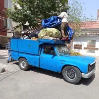 کارگر خالی بدون ماشین تخلیه و بارگیری