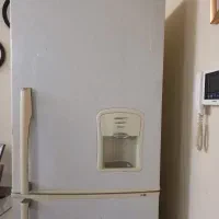 یخچال کارکرده آیسان