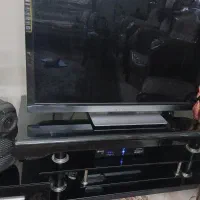 میز تلویزیون شیشه ای