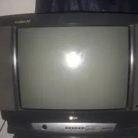 دو عدد تلویزیون قدیمی
