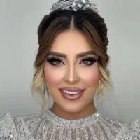 میکاپ و شینیون تخصصی (با مناسب ترین قیمت )|خدمات آرایشگری و زیبایی|خرم‌آباد, |دیوار