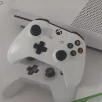 xbox ones 1Tb|کنسول، بازی ویدئویی و آنلاین|کاشان, میدان کهنه|دیوار