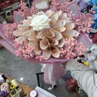 باکس و دسته گل مصنوعی روز مادر