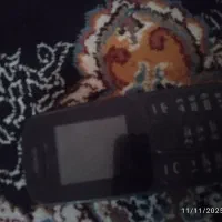 گوشی ساده در حد نو پول لازمم میفروشم