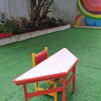 میز و صندلی مدرسه