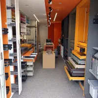 اکسسوری و تجهیزات و یراق آلات کابینتی و اشپزخانه