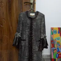 تعدادی مانتو زنانه و دخترانه در حد نو سایز ۳۶ و ۳۸