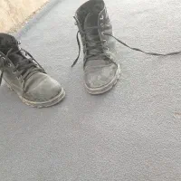 کفش پوتین|کیف، کفش، کمربند|تربت جام, حافظ|دیوار