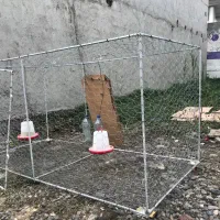 قفس مرغ و‌ جوجه چرخ دار متحرک
