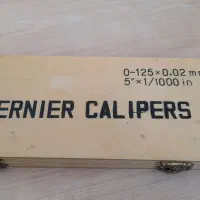 چند عدد وسایل تراشکاری و باطری سازی