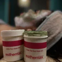 پاکسازی پوست ودرمانی پوست