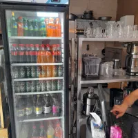 فست فود کار فر کار خانوم یا آقا در رزکان شهریار