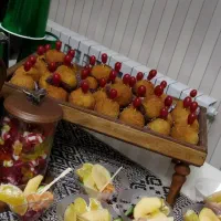 فینگرفود،بادکنک آرایی،گل آرایی|خدمات پذیرایی، مراسم|اندیشه, اندیشه فاز ۱|دیوار