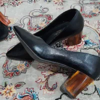 کفش چرم پاشنه چوبی سایز۳۹ وکیف ست خودش|کیف، کفش، کمربند|کرمانشاه, |دیوار